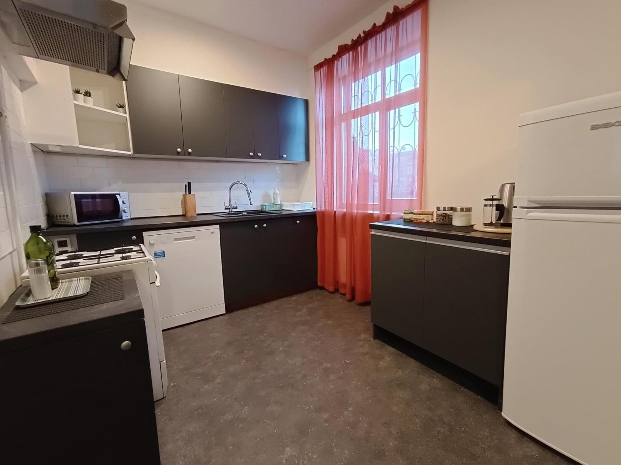 Lägenhet Ideally Located Center 2 Bedrooms Spacious