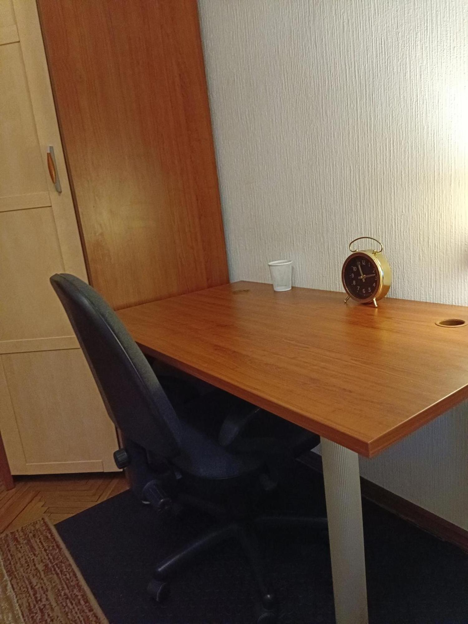 Ideally Located Center 2 Bedrooms Spacious Lägenhet